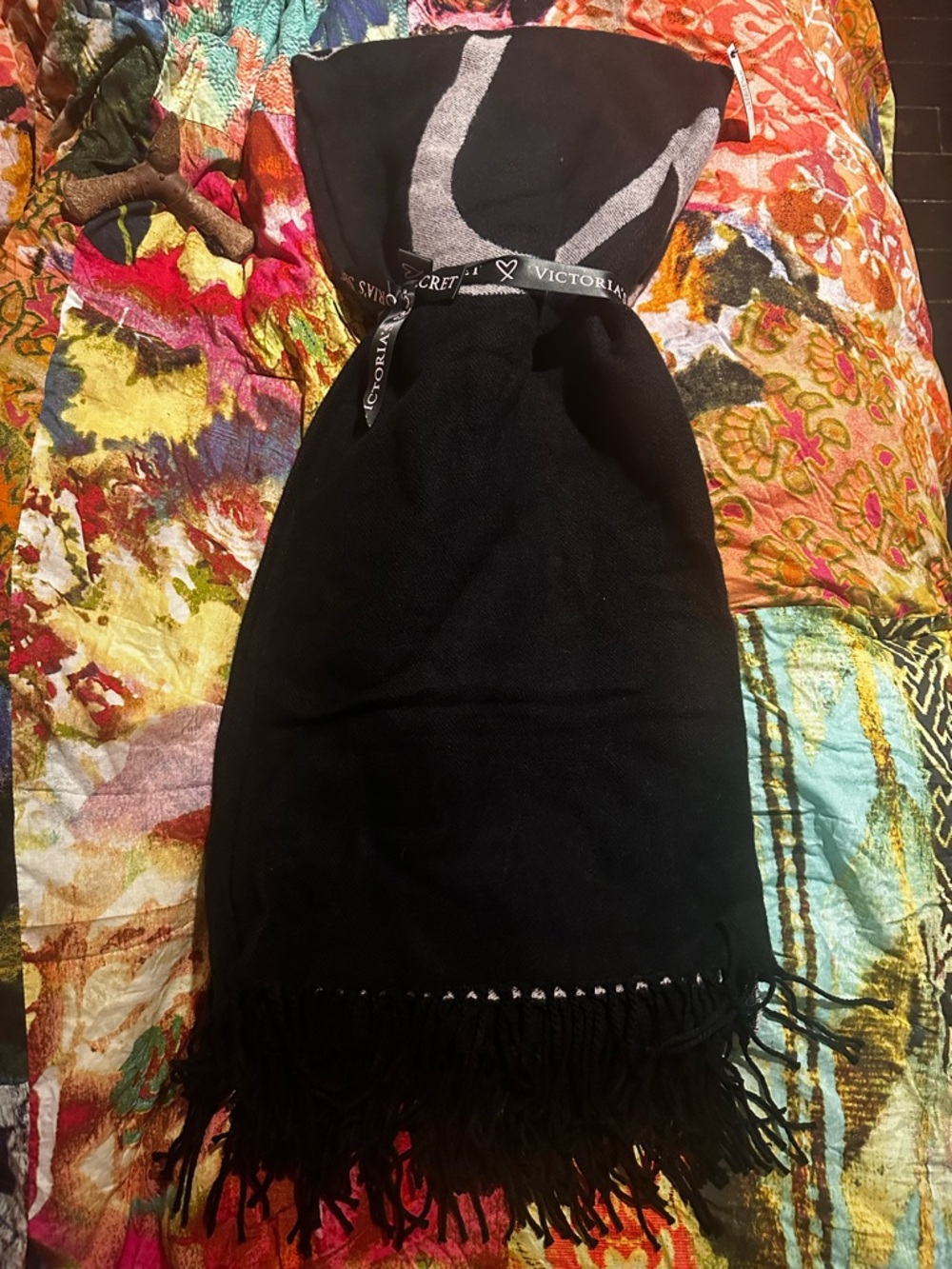 NWT Victoria’s Secret Throw Blanket - Picture 2 of 6
